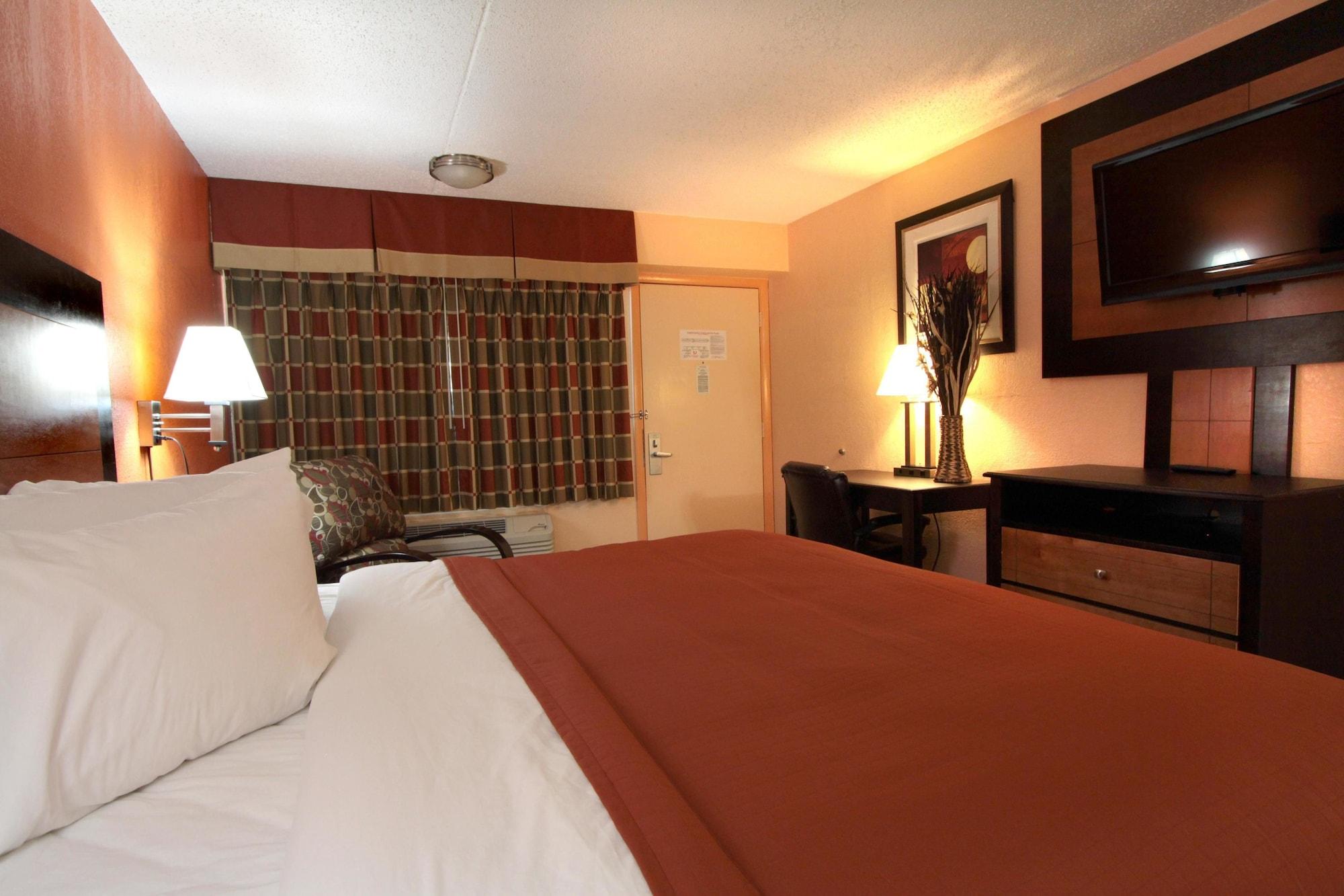 Days Inn By Wyndham אינדיפנדנס מראה חיצוני תמונה